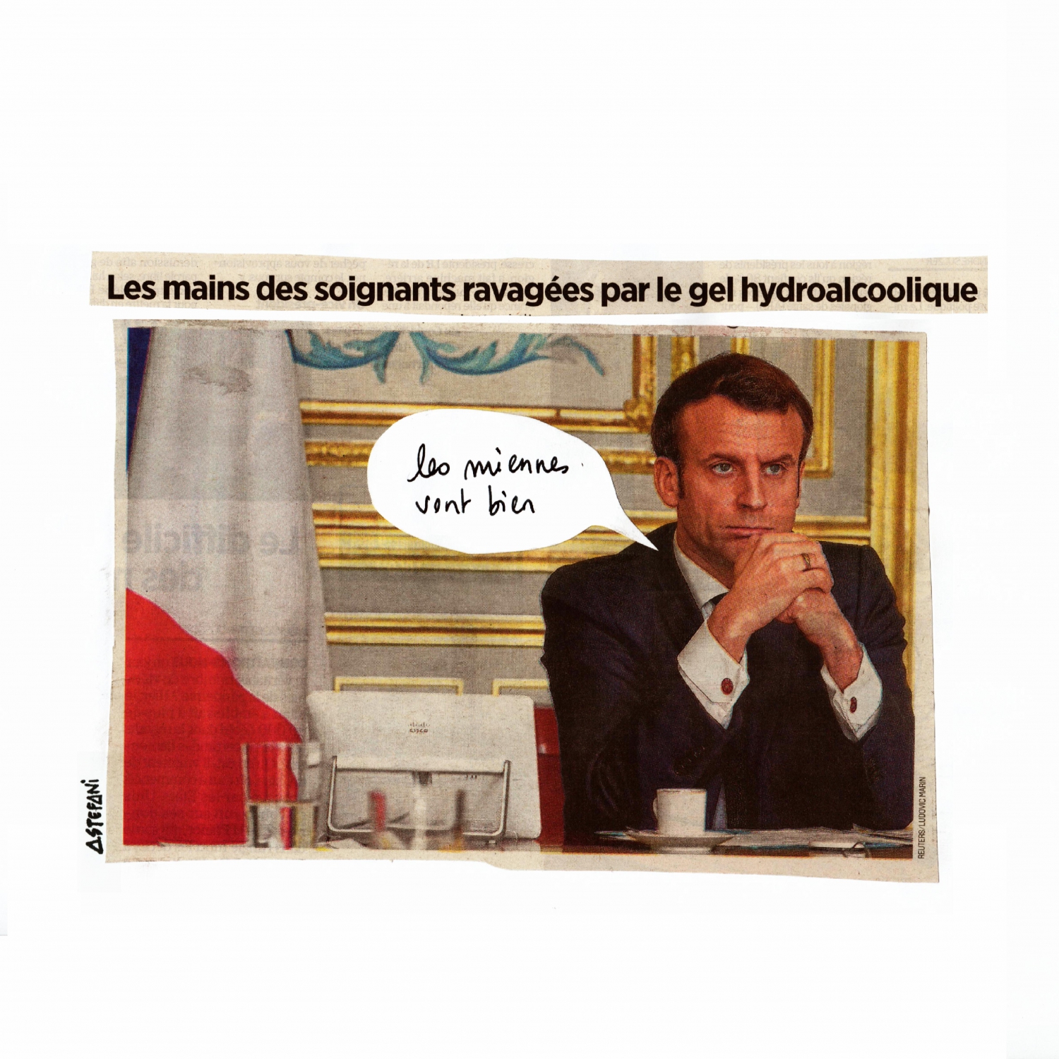 les main des soignants gel hydroalcooliques